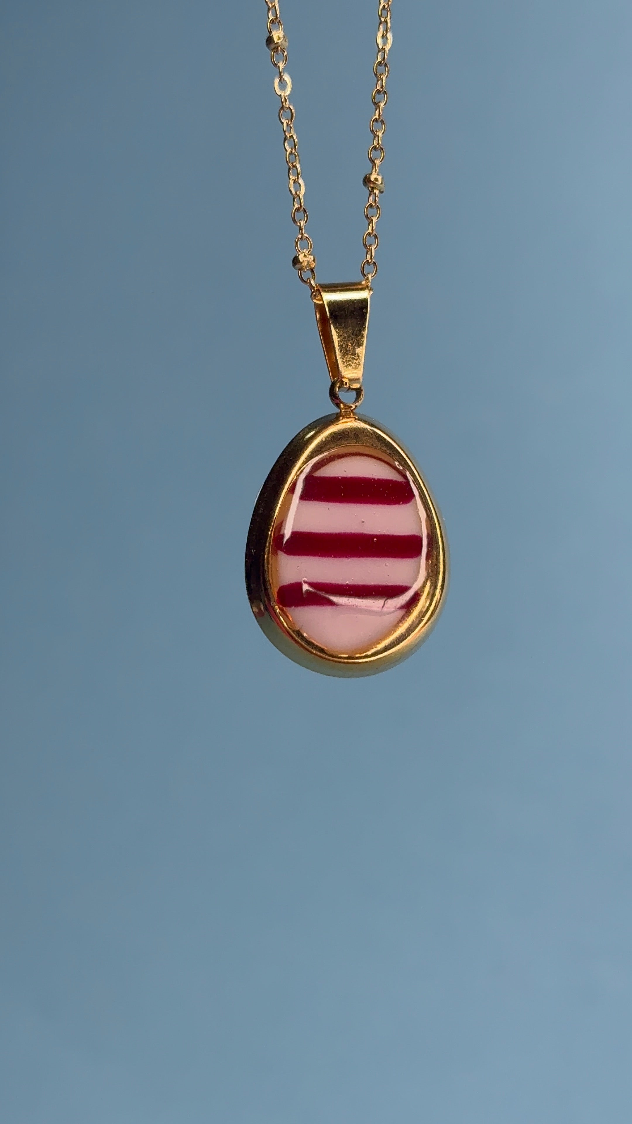 Medaglietta rosa bordeaux