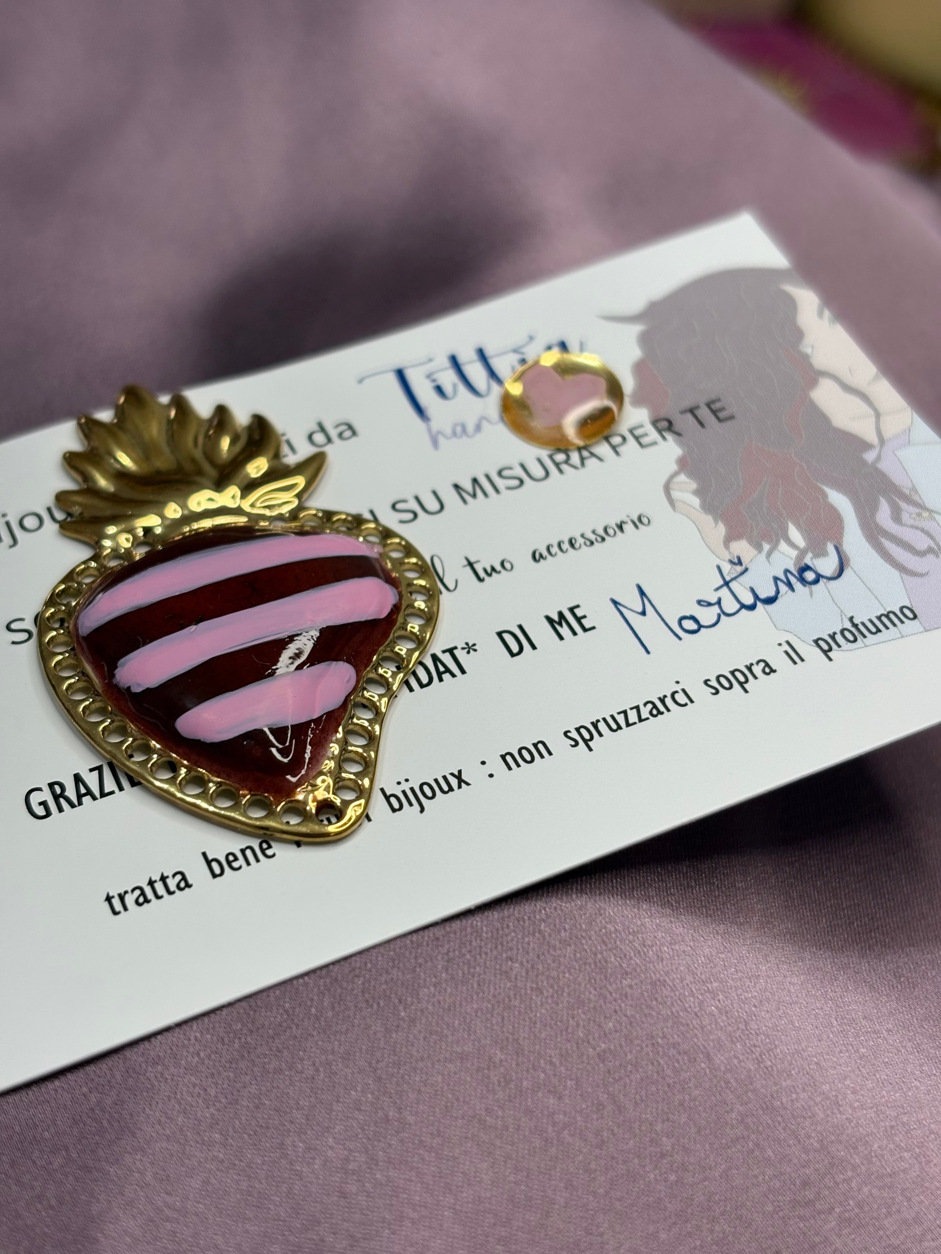 Cuore sacro rosa bordeaux