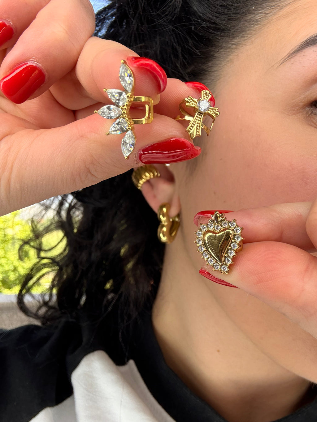 Ear cuff
