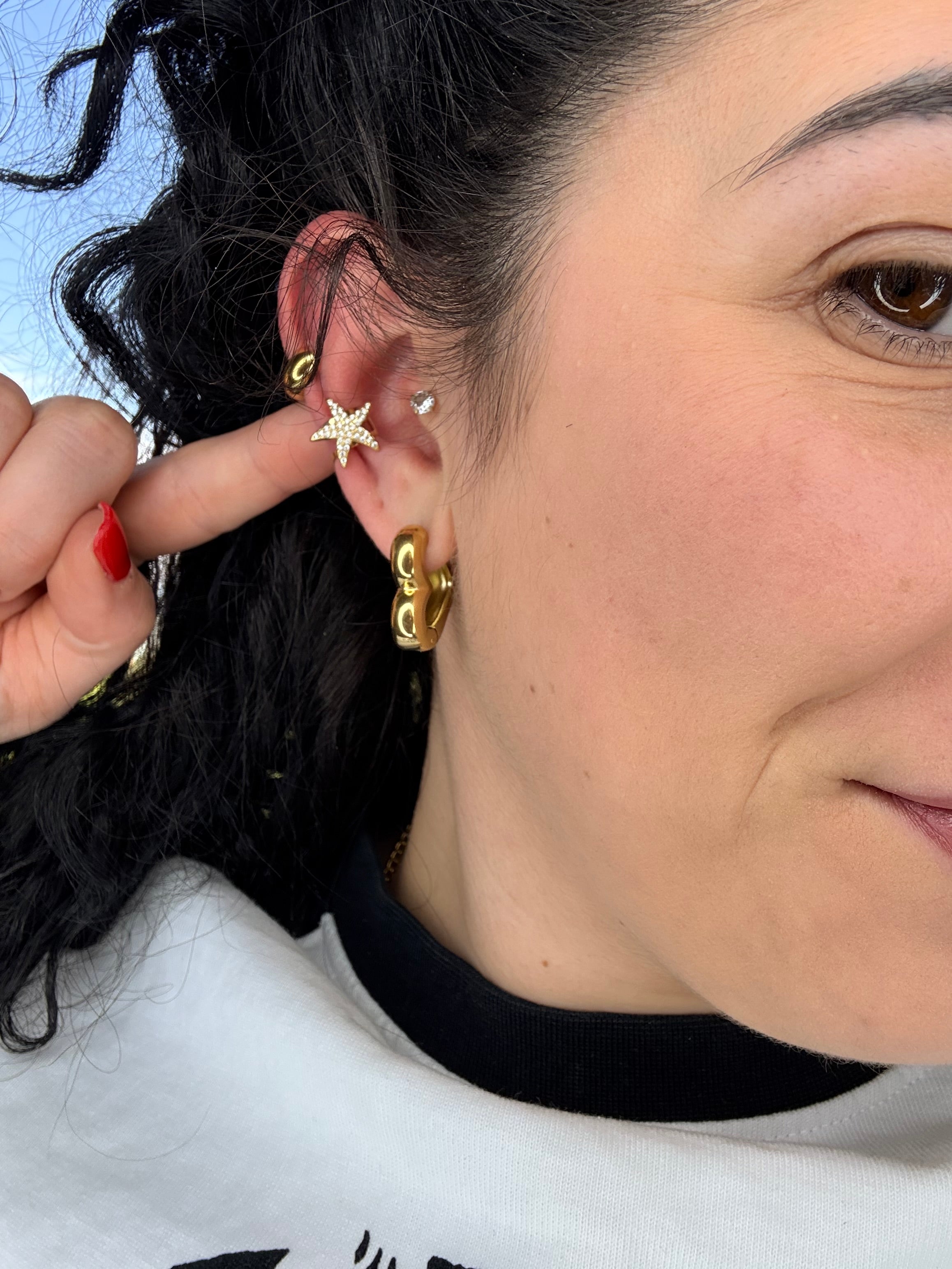 Ear cuff