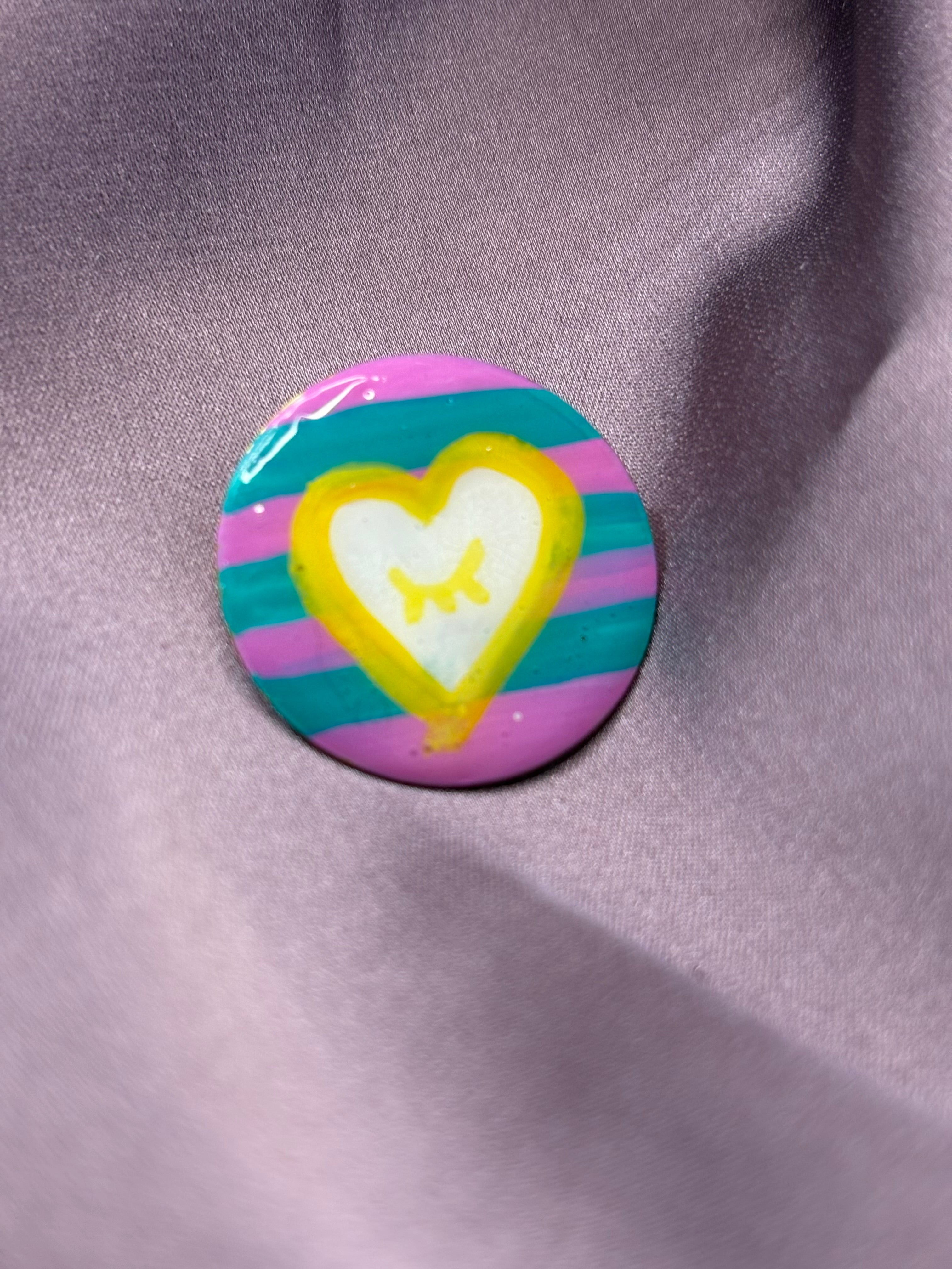 Spilla cuore multicolor