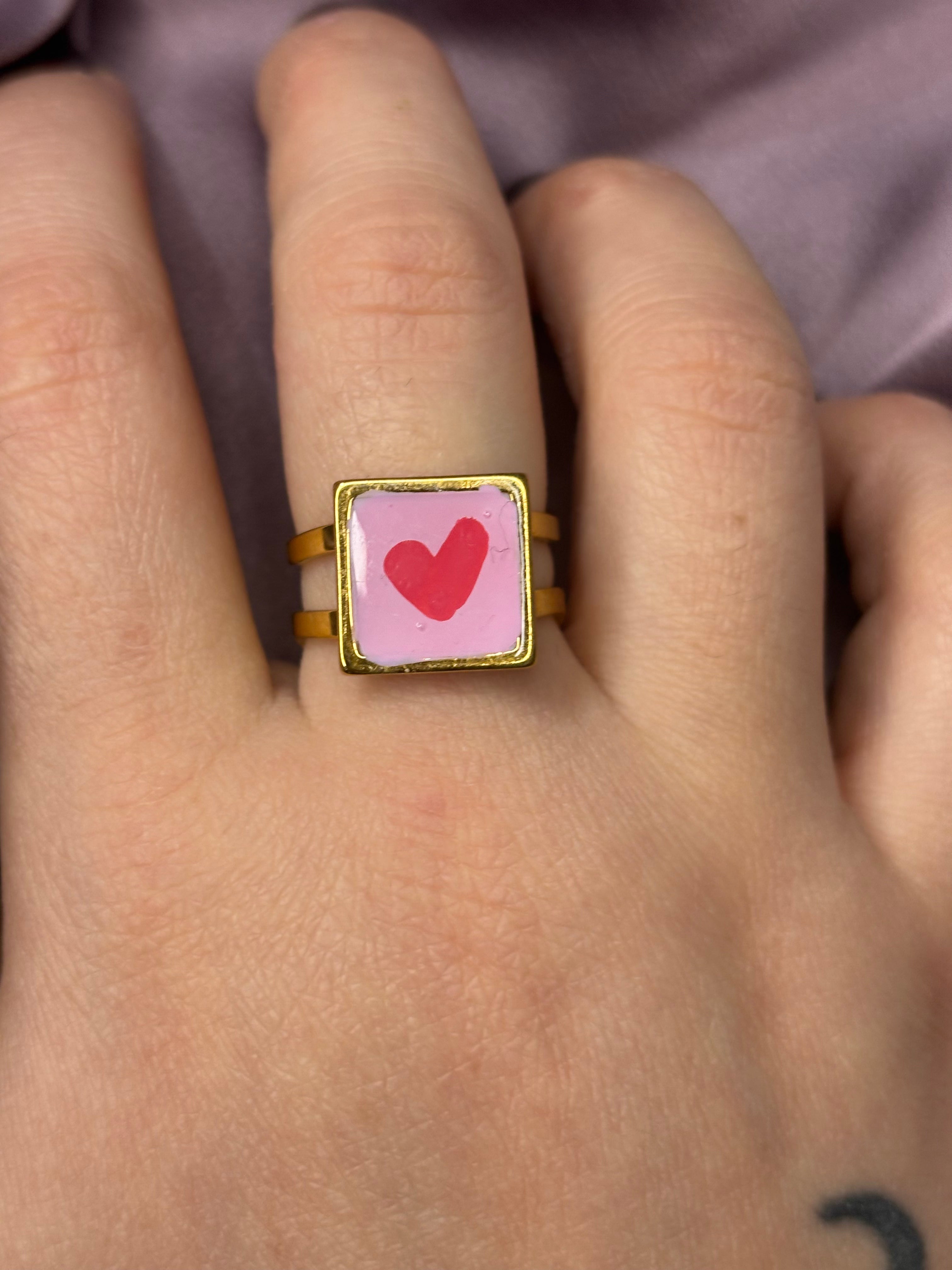 Anello quadrato rosa•rosso