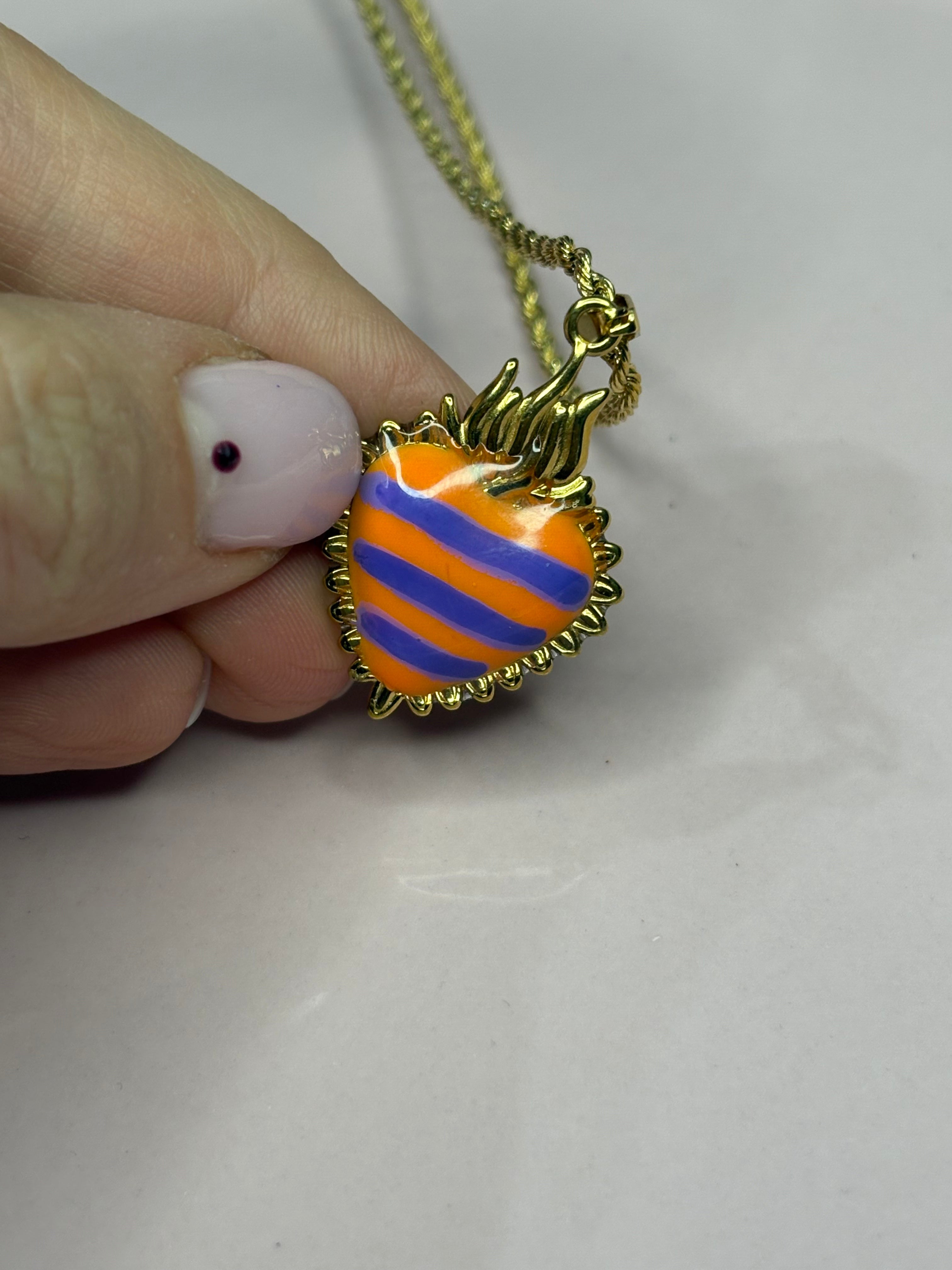 Cuore sacro arancio viola