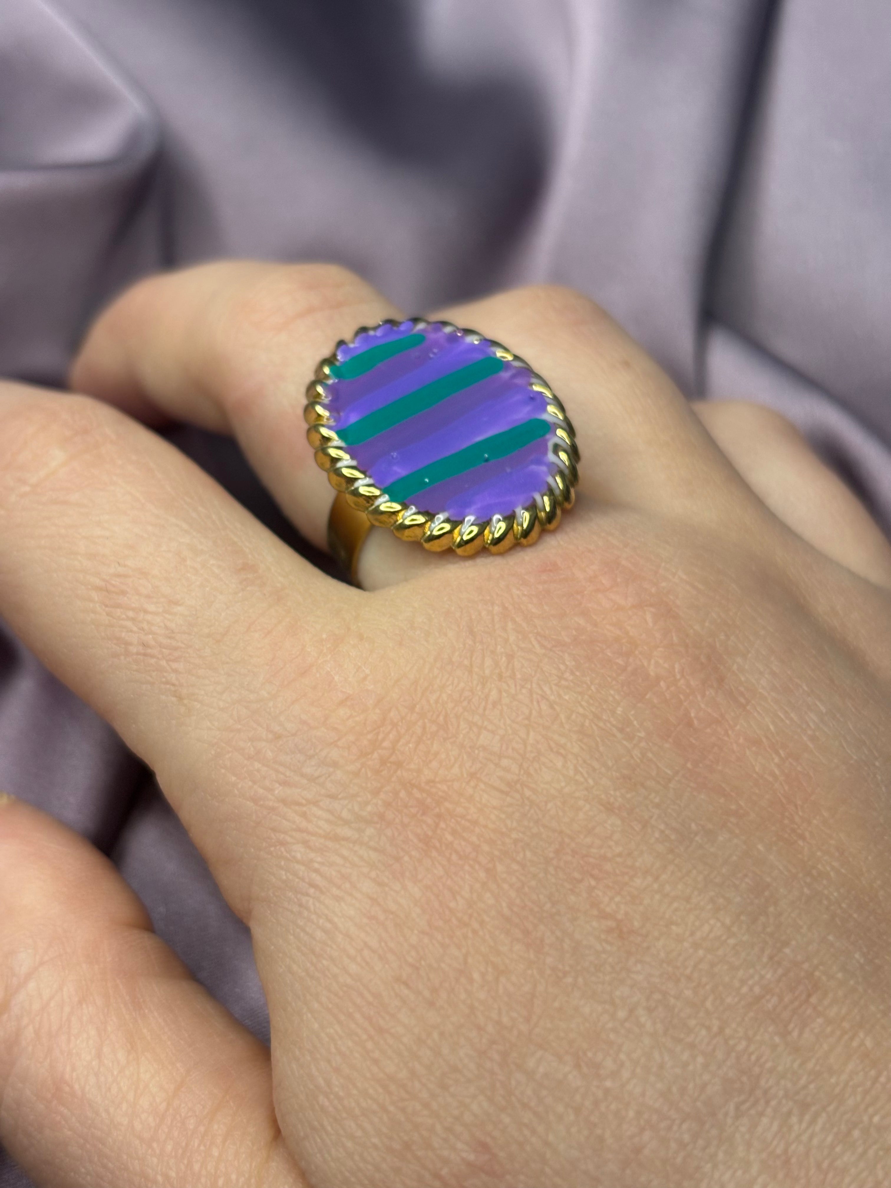 Anello medaglia viola•verde