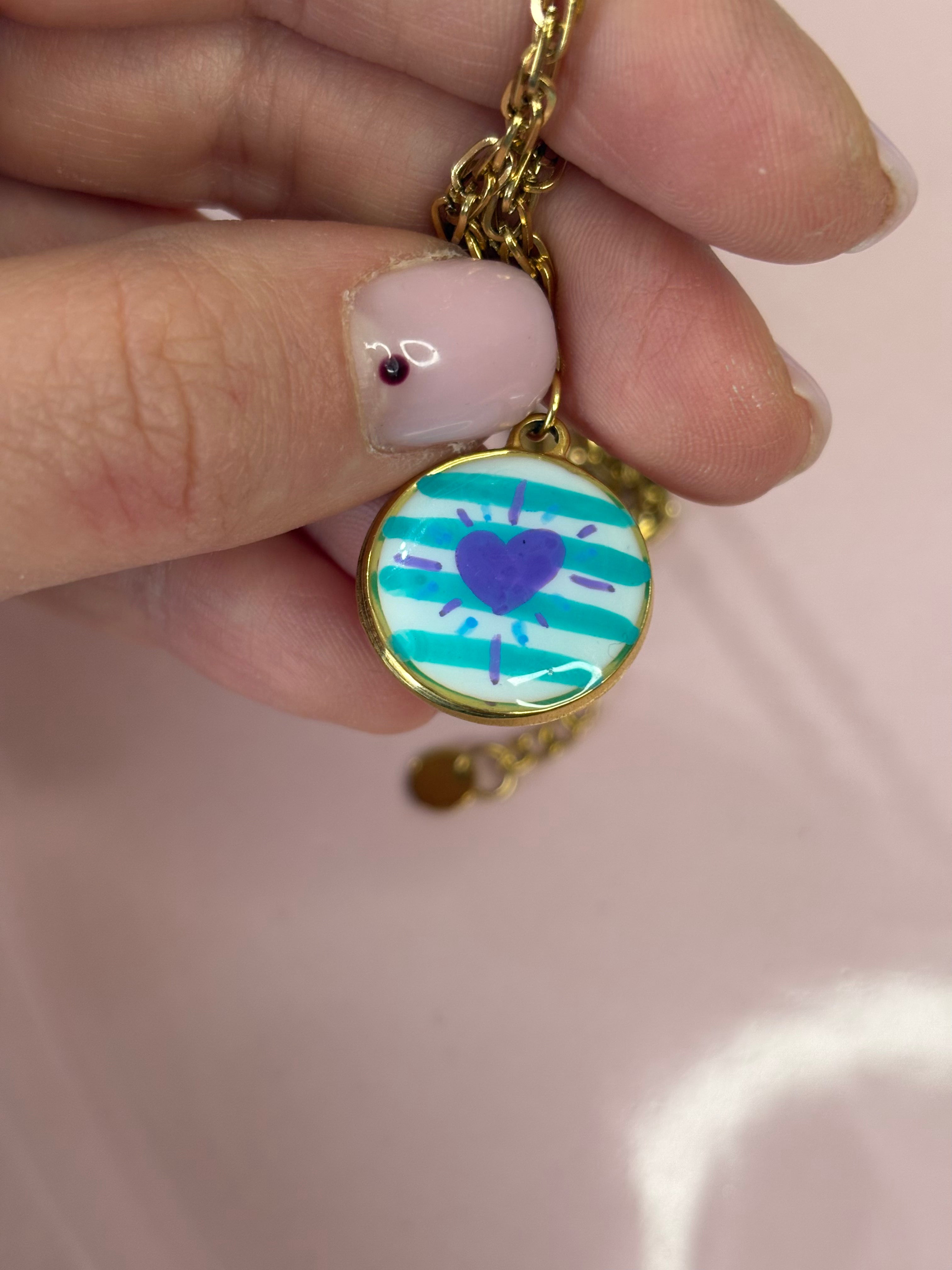 Medaglietta cuore viola