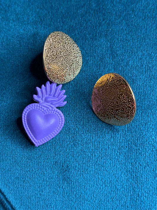 Orecchini cuore sacro viola