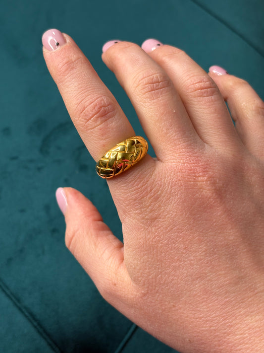 Anello bombato