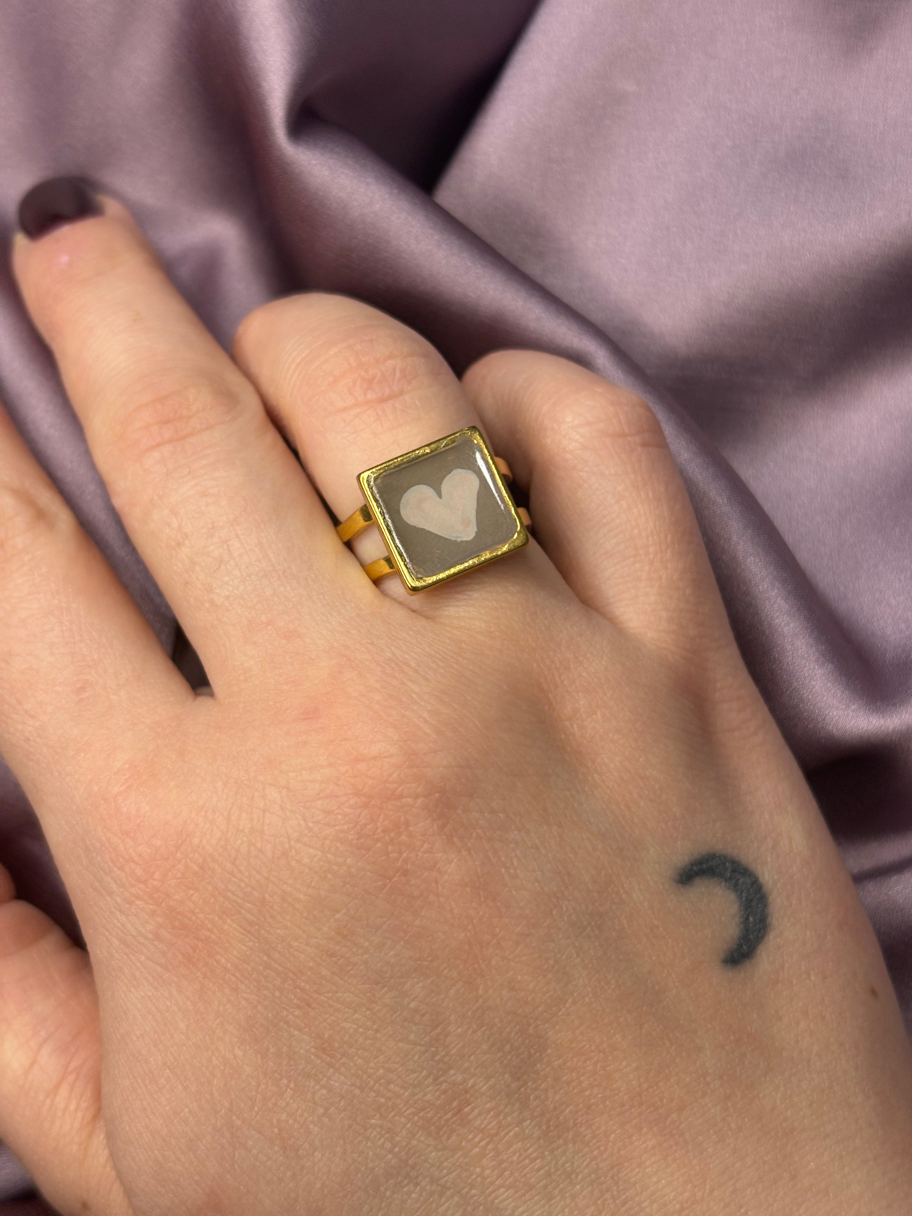 Anello quadrato beige